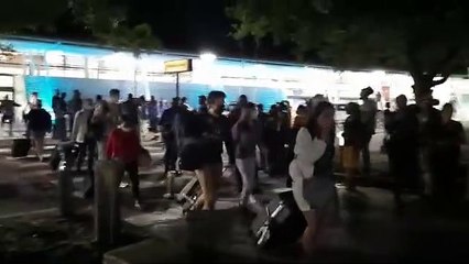 Des renforts soignants hués, insultés et menacés à l’aéroport de Martinique