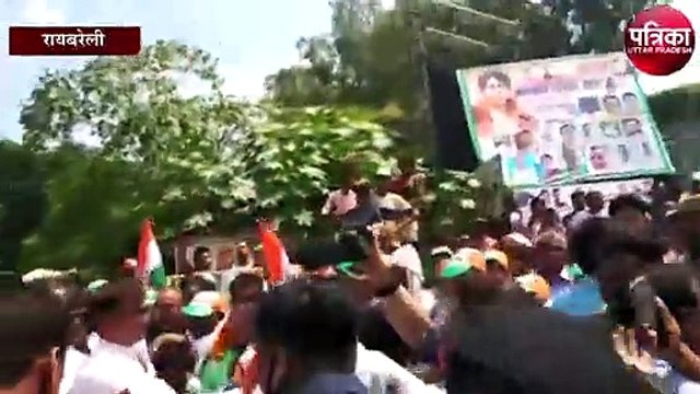 रायबरेली में जब प्रियंका गांधी से मंदिर के पुजारी ने कहीं यह बात