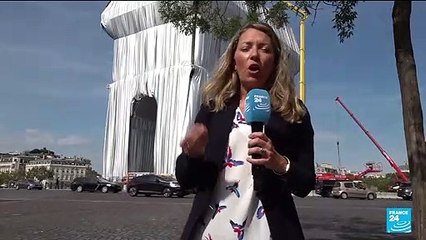 Arc de Triomphe empaqueté : l'œuvre de Christo fait déjà réagir