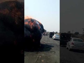 धावत्या ट्रॅक्टरने घेतला अचानक पेट