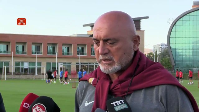 Hikmet Karaman: Milli takım tek adamla olmaz