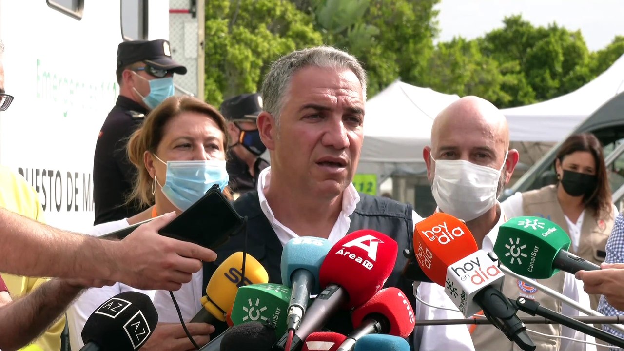 Bendodo y el director del COR valoran la evolución del incendio de Sierra Bermeja