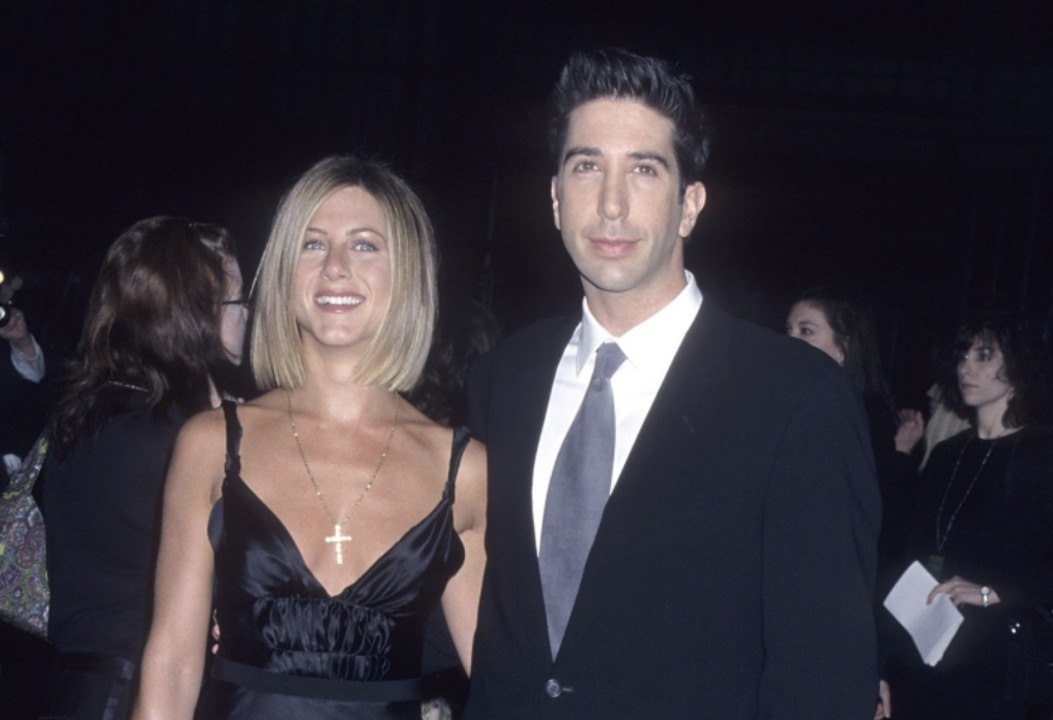 Jennifer Aniston Weighed in on Those David Schwimmer Dating Rumors