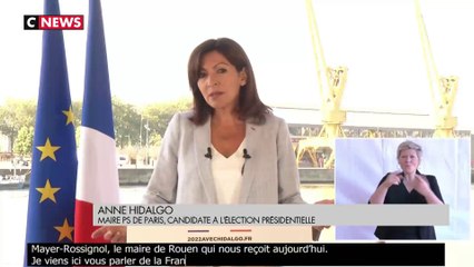 Retour sur le parcours d'Hidalgo, de l'arrivée en France à la candidature à la présidentielle