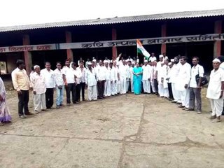 सरकार विरोधात घोषणाबाजी