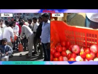 शेतक-यांचं गांधीगिरी स्टाईलनं आंदोलन