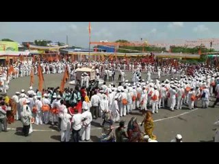 दिगंबरा..दिगंबरा ..श्रीपाद वल्लभ दिगंबरा..चा जयघोष करत पालखीचे प्रस्थान