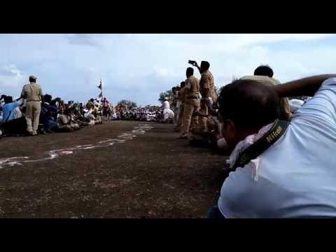 सोलापुरात माऊलीच्या अश्वांचे दुसरे उभे रिंगण