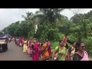 रत्नागिरीत अंगणवाडी सेविकांनी जिल्हा परिषदेवर नेला मोर्चा