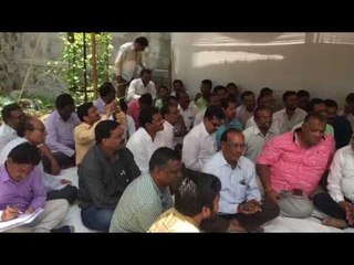 यवतमाळ जिल्हा कंत्राटदार असोसिएशनचे जिल्हा कचेरीसमोर धरणे आंदोलन