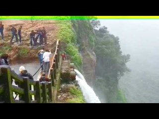 आंबोली दरीत पडलेल्या एका तरुणाचा मृतदेह काढण्यात यश