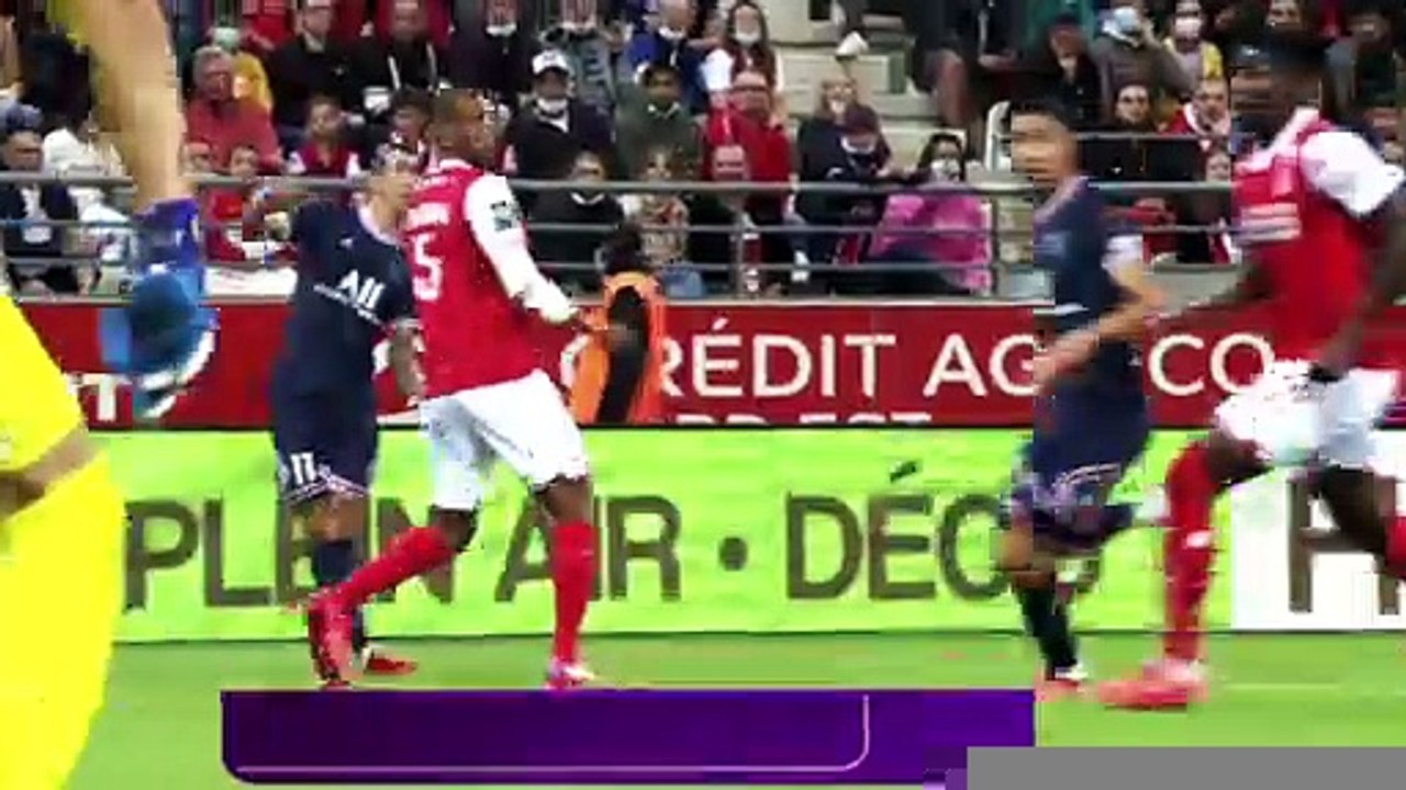 PSG v Lyon Promo
