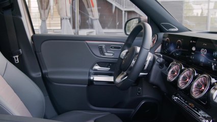 The new Mercedes-Benz EQB Interior Design