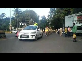 पोस्टमनच्या सायकल ‘राईड’ने वेधलं नाशिककरांचं लक्ष