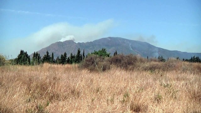 Μαίνονται οι πυρκαγιές στη Νότια Ισπανία