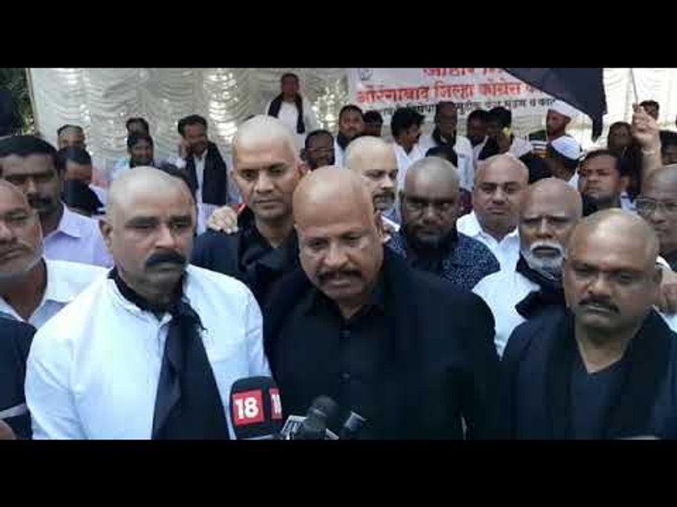 नोटाबंदीच्या निषेधार्थ औरंगाबादमध्ये काँग्रेसचं सामूहिक मुंडण आंदोलन