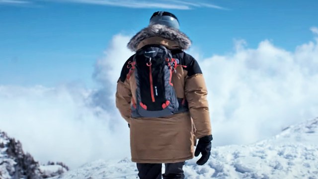 The Father Who Moves Mountains - Trailer (English Sub) HD