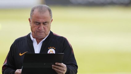 Trabzon dönüşü futbolculara hataları izleten Fatih Terim isyan etti: Gerçekten inanamıyorum