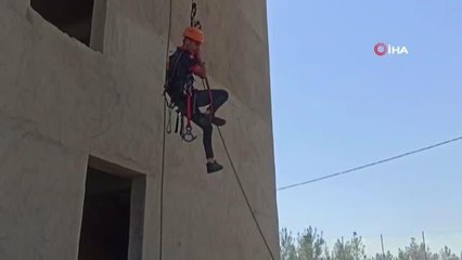 AFAD'dan Diyarbakır'da itfaiye personeline dağcılık eğitimi verildi