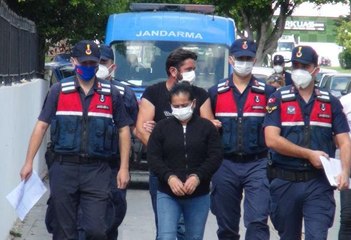 ALIŞVERİŞ POŞETİNDE TABANCALARLA YAKALANAN 2 ŞÜPHELİ ADLİYEDE