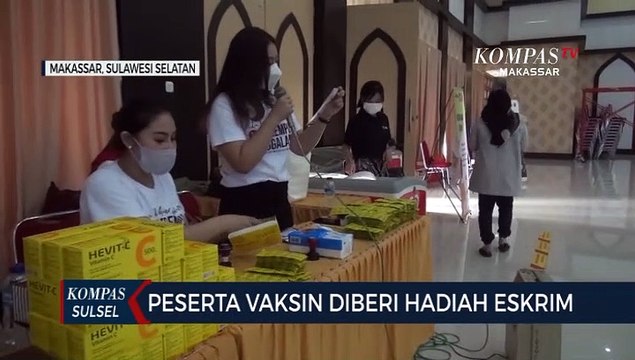Peserta Vaksin Diberi Hadiah Eskrim di Asrama Haji Sudiang Makassar