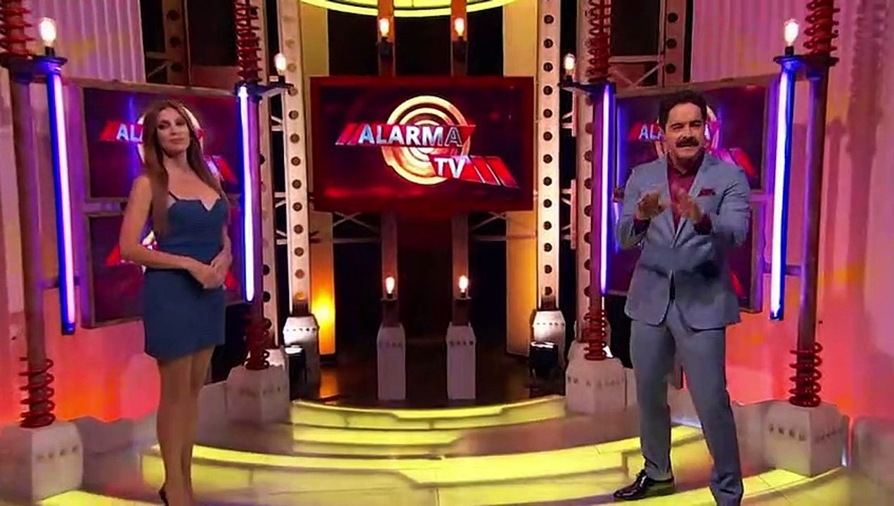 Con Esta Hablilidad Para Maquillarse Esta Mujer Puede Hacerse Pasar Por Cualquier Famoso, Vivo O Muerto