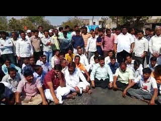 धर्मा पाटील आत्महत्या प्रकरण : काँग्रेस-शिवसेनेचा सरकारविरोधात रास्तारोको