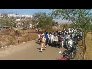 वाशिममध्ये  गारपिटग्रस्तांना मदतीसाठी शेतकरी संघटनेचे आंदोलन
