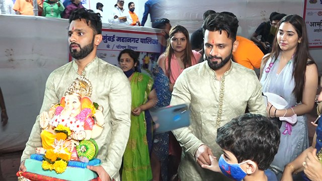 Rahul Vaidya Disha Parmar का Ganpati Visarjan, धूमधाम से दी गणपति बप्पा को विदाई | Boldsky