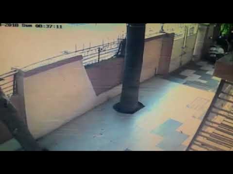 उल्हासनगरमध्ये घरात घुसला बिबट्या