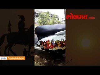 कोल्हापुरात अॅक्टिव्हावर प्रतापगड किल्ल्याची प्रतिकृती साकारून किल्ले संवर्धनाची जनजागृती