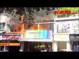 Breaking: Fire Breaks out at a Showroom near Breach Candy Hospital, Mumbai