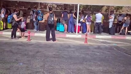 צפו: תור ענק במעבר הגבול טאבה