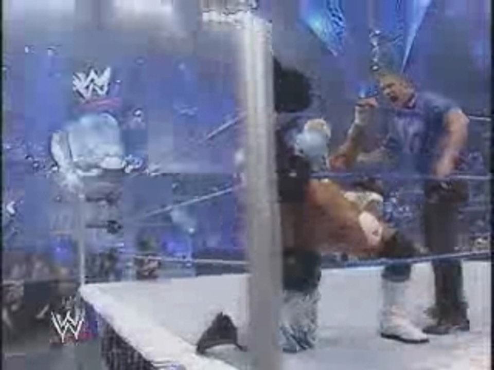 SmackDown - Rey Mysterio vs Billy Gunn