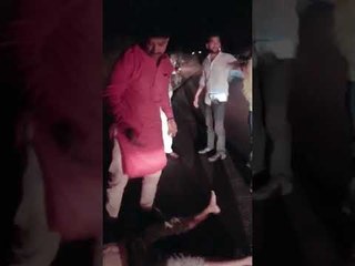 अपघातग्रस्ताच्या मदतीला धावले अजित पवार