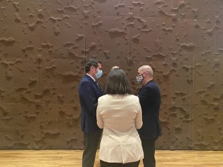 La CEOE insiste en que no "es el momento" para subir el SMI mientras CCOO reclama al Gobierno una respuesta