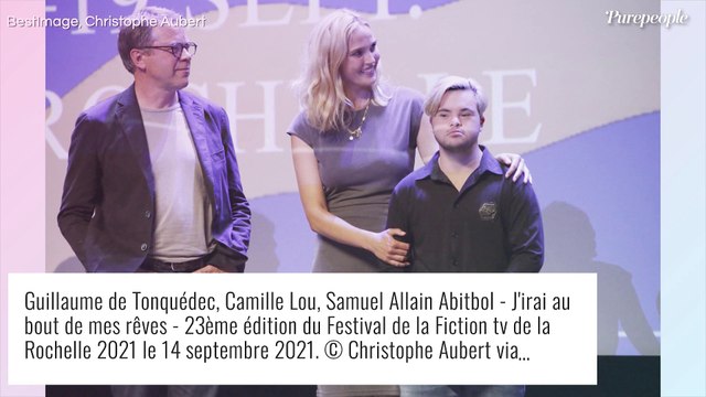 Camille Lou rayonnante et bien entourée au Festival de La Rochelle !