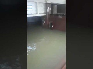 नवी मुंबई खांदेश्वर स्थानकात भरले पाणी