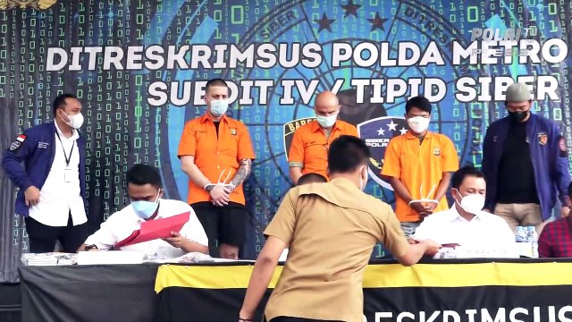 Dua WNA Ditangkap, Terlibat Kejahatan Skimming ATM Bank BUMN Senilai Rp17 Miliar