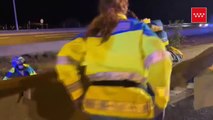 Una mujer es atropellada al salir de su vehículo en la A6