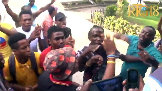 Gwo van panik nan zòn Palman nan moman senatè Joseph Lambert ta pral enstale pou prezidan pwovizwa