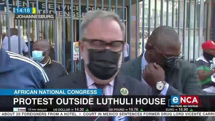 Carl Niehaus lay charges against ANC over salaries