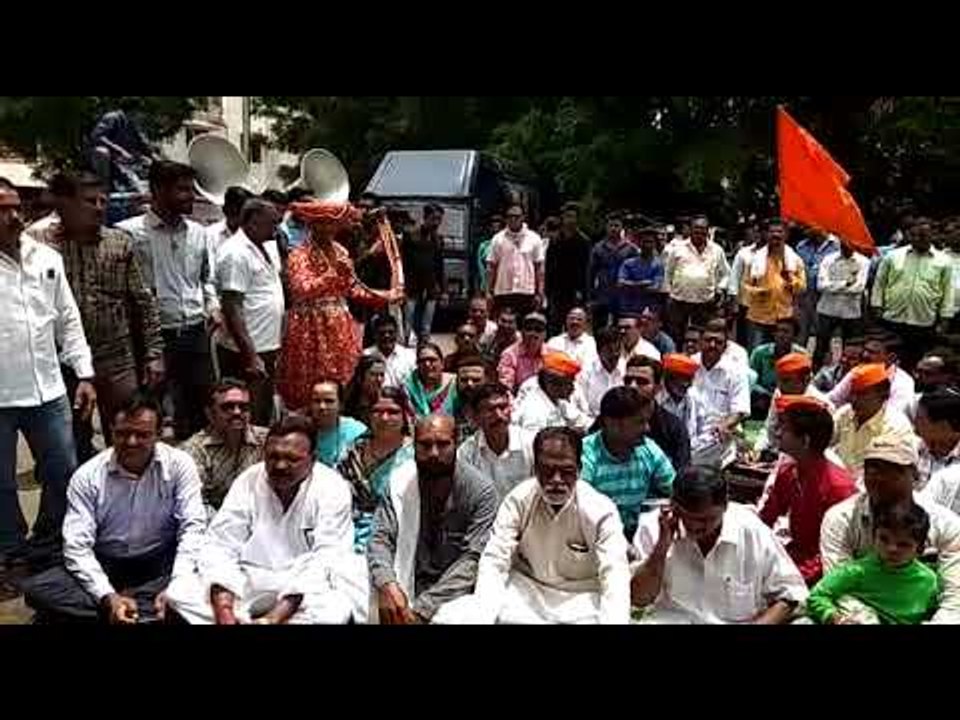 Maratha Reservation | अकोला येथे गृह राज्यमंत्री डॉ. रणजीत पाटील यांच्या घरासमोर ठिय्या