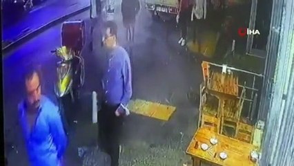 Dehşet anları: Kalbinden bıçaklandı, can havliyle böyle koştu