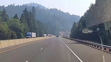 Truck Troubled by Large Fifth Wheel RV