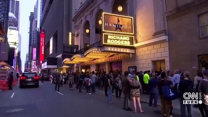 Broadway tiyatroları geri döndü