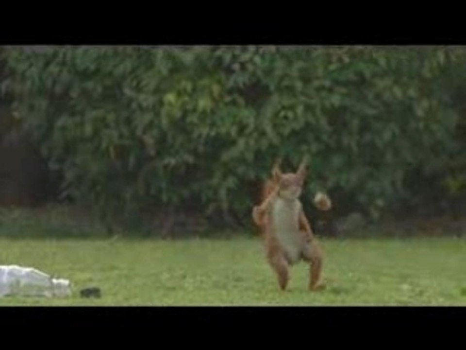 pub carlsberg sport avec ecureuil : humour !!!