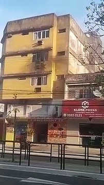 Incêndio em prédio assusta moradores em Vitória