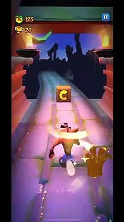 Inferno Mini Robot Battle Run Gameplay On Road To Ruin - Crash Bandicoot: On The Run!