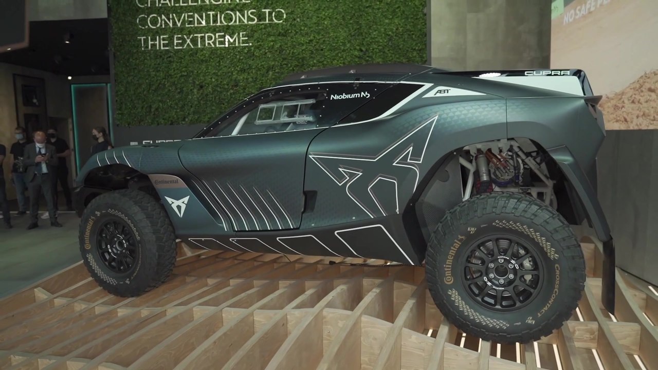 CUPRA enthüllt Konzeptfahrzeug Tavascan Extreme E